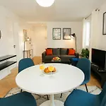 Daire Bnbnova - Haussmann - 2br Near Champs-elysees Paris